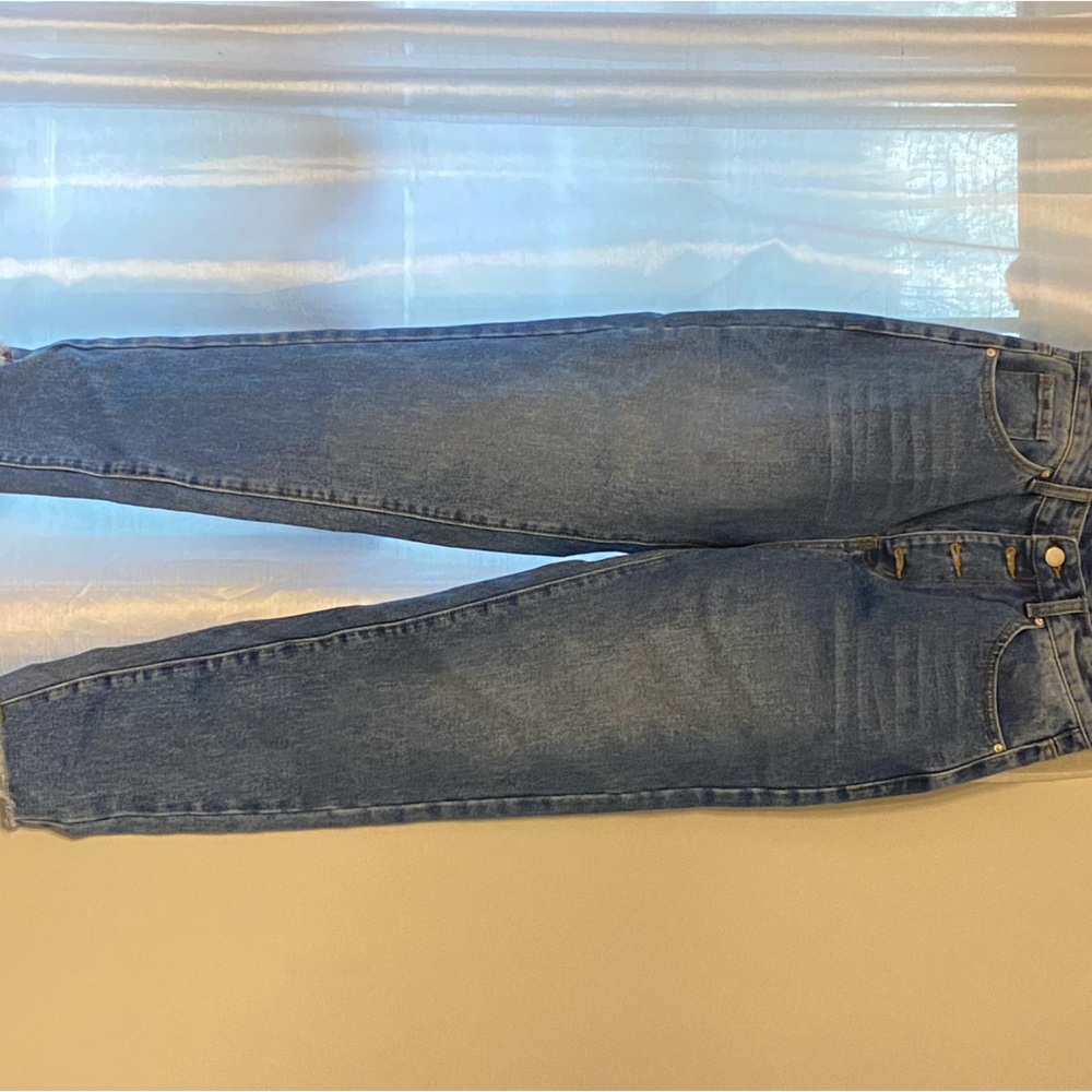 Shein High Rise Jeans - Picture 7 of 7